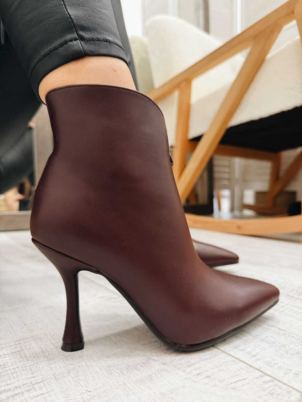 Ženske polučizme F502 - BORDO