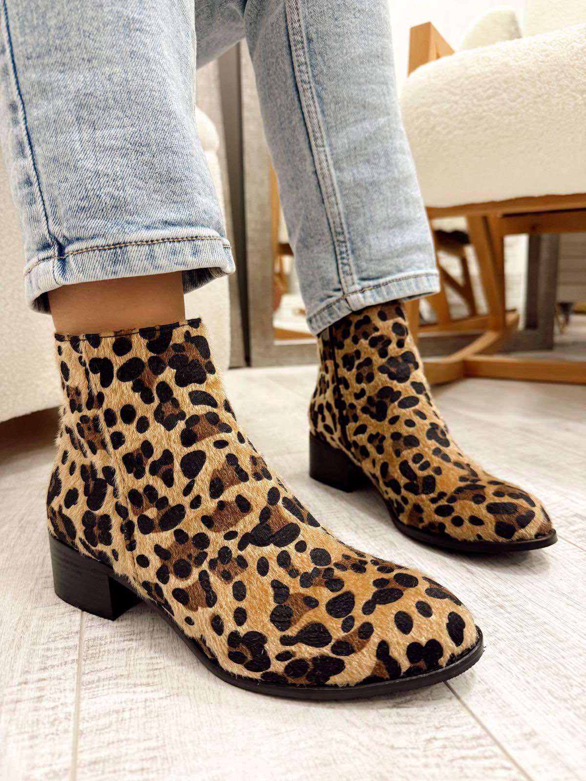 Ženske polučizme F774 - LEOPARD