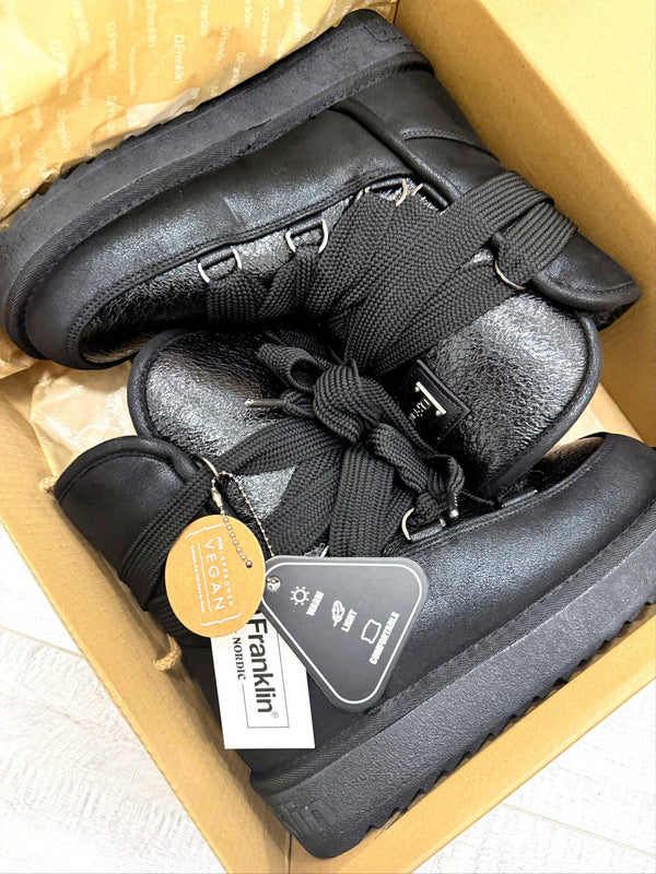 Ženske polučizme F984 - D.FRANKLIN NORDIC SHINY BLACK - CRNA