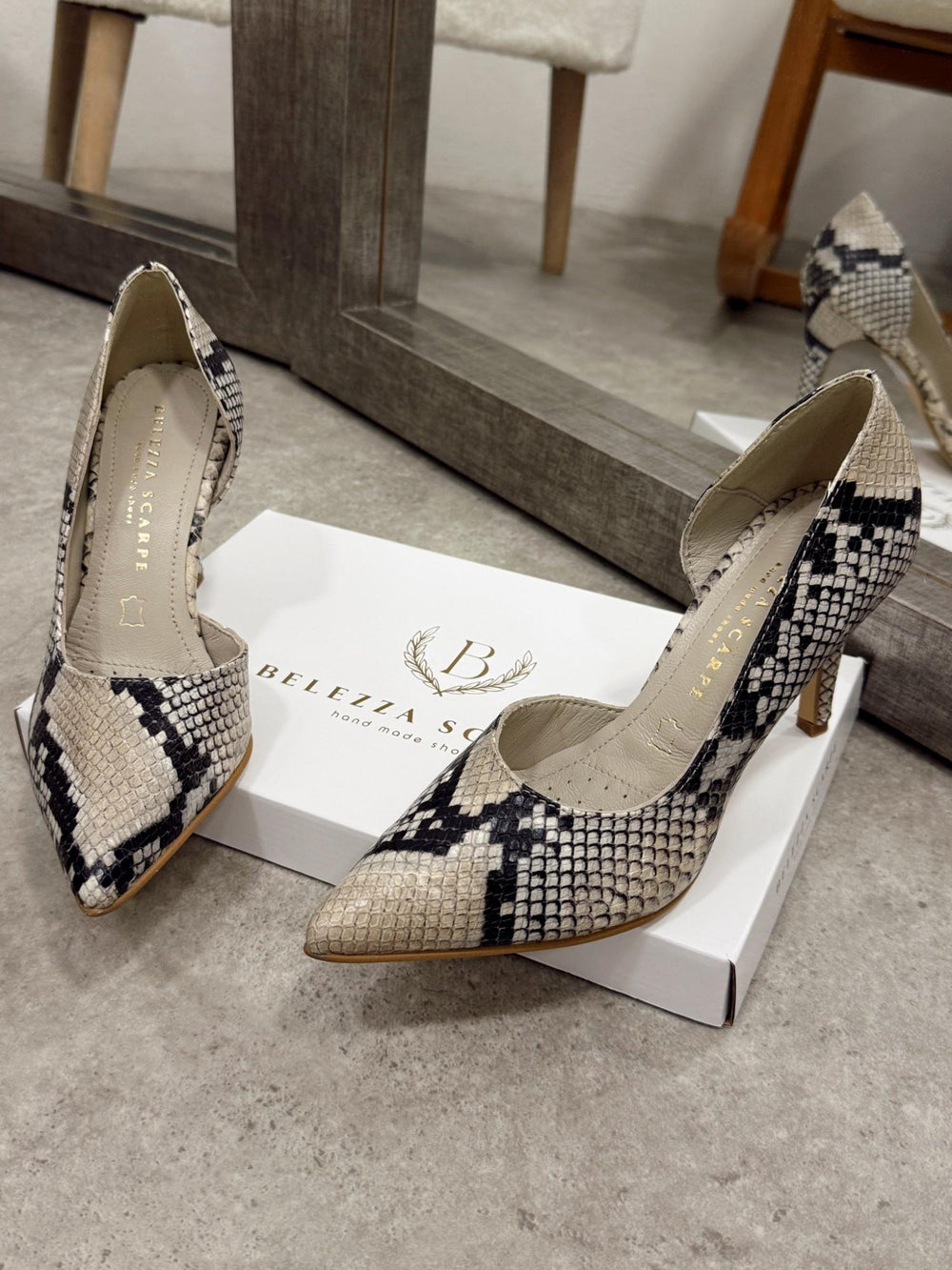 Kožne štikle G118 - BELEZZA SCARPE - na tanku štiklu - špic - zmijske - BEŽ