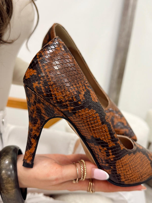 Kožne štikle G118 - BELEZZA SCARPE - na tanku štiklu - špic - zmijske - SMEĐA