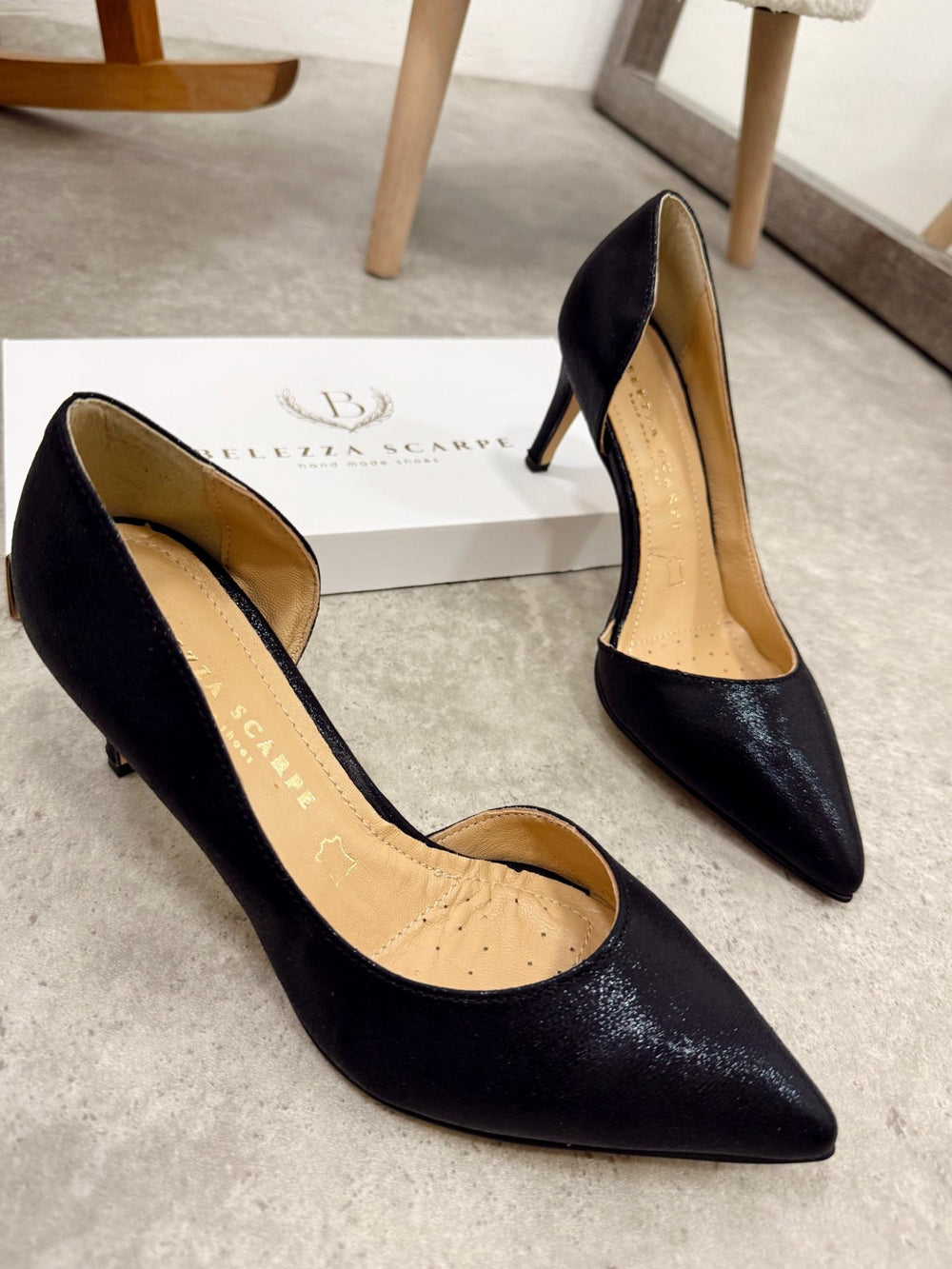 Kožne štikle G119 - BELEZZA SCARPE - na tanku štiklu - špic - CRNA