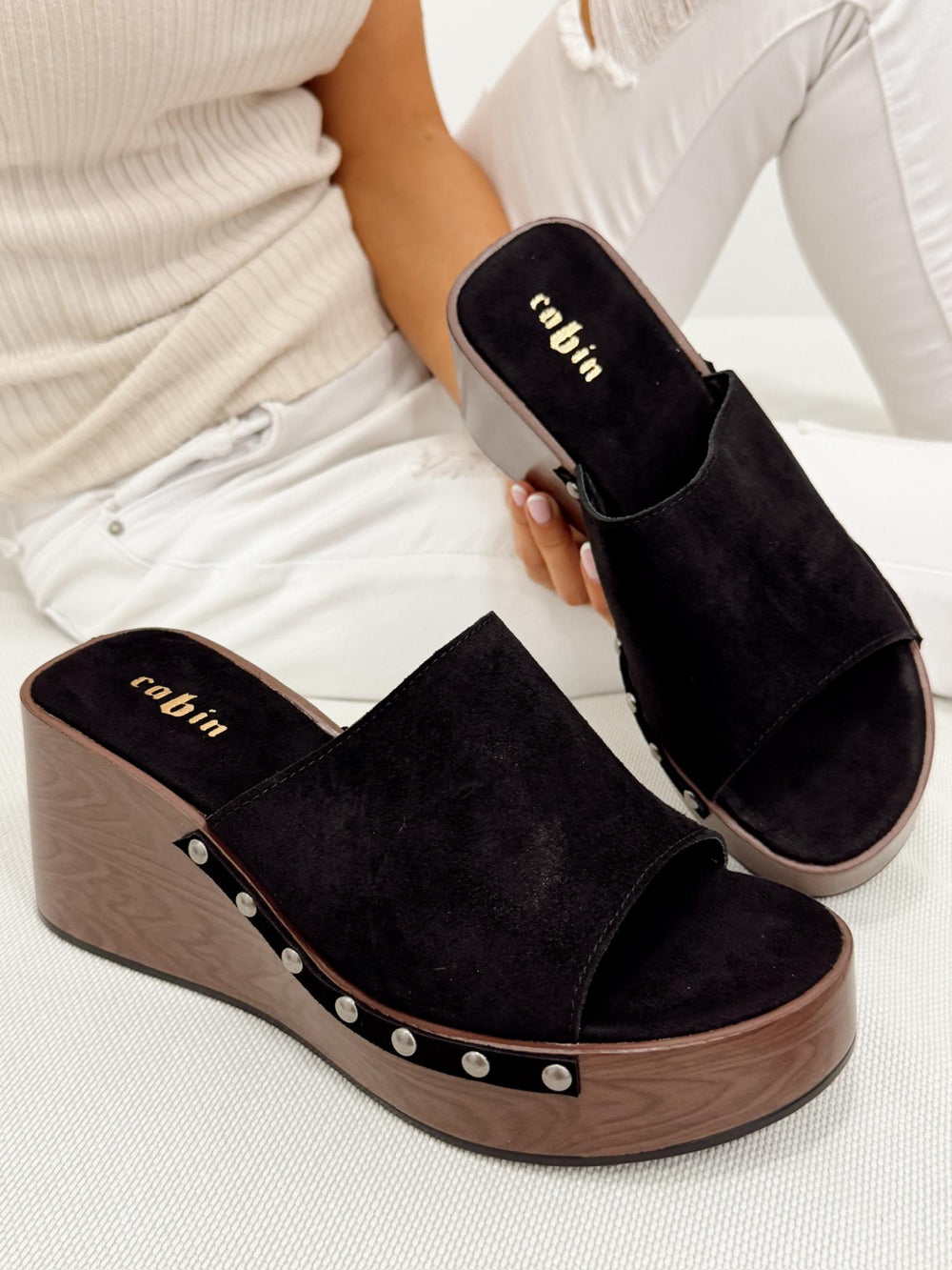 Kožne papuče G317 - na platformu - CRNA