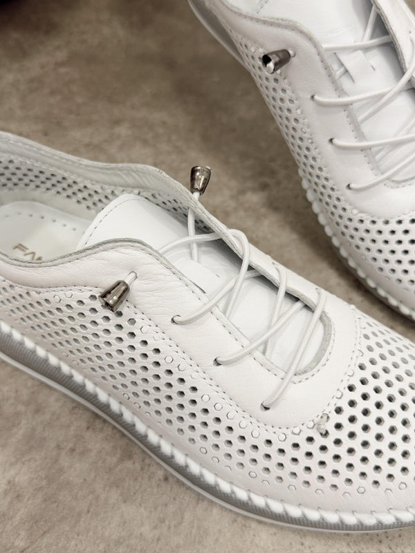 Kožne patike G453 - ATO SHOES - RUPIČASTE - BELA