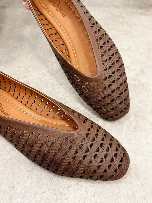 Kožne cipele - baletanke G465 - ATO SHOES - rupičaste - SMEĐA