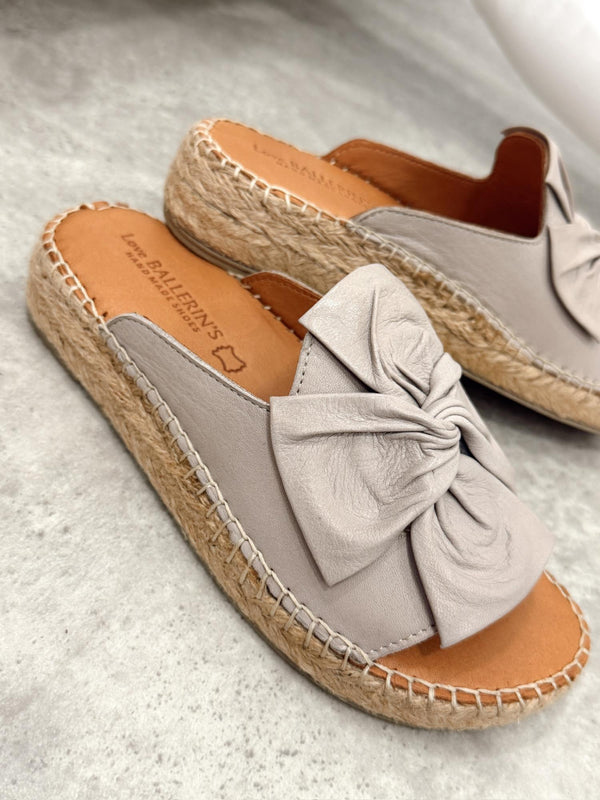 Kožne papuče na platformu G410 - LOVE BALLERINS - SIVA