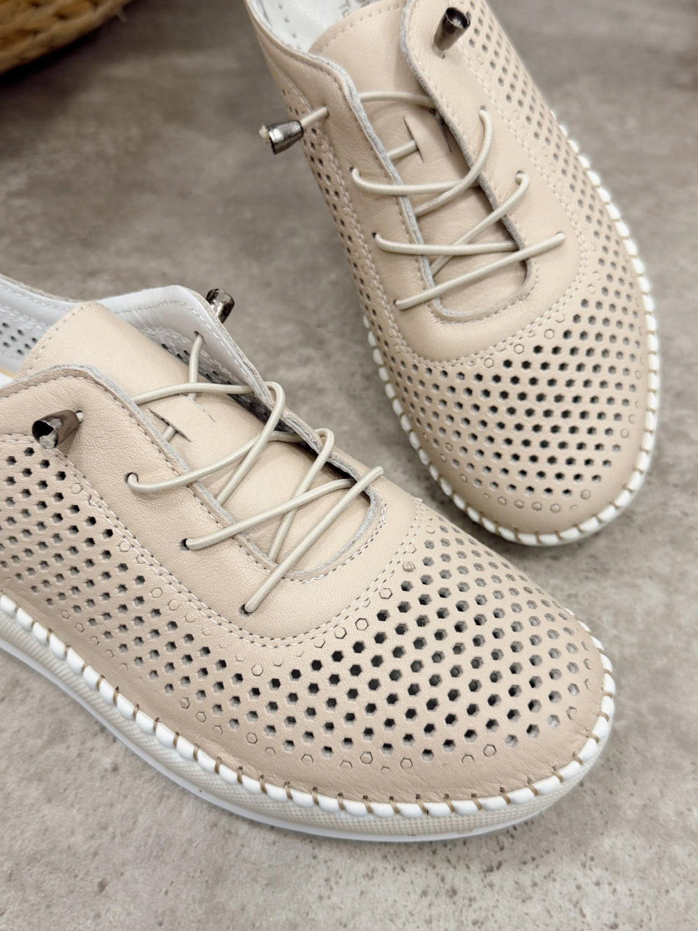 Kožne patike G453 - ATO SHOES - RUPIČASTE - BEŽ