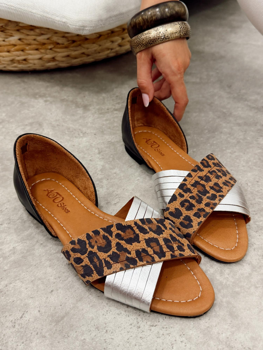 Kožne sandale - baletanke G473 - ATO SHOES - GRAFIT - LEOPARD - CRNA