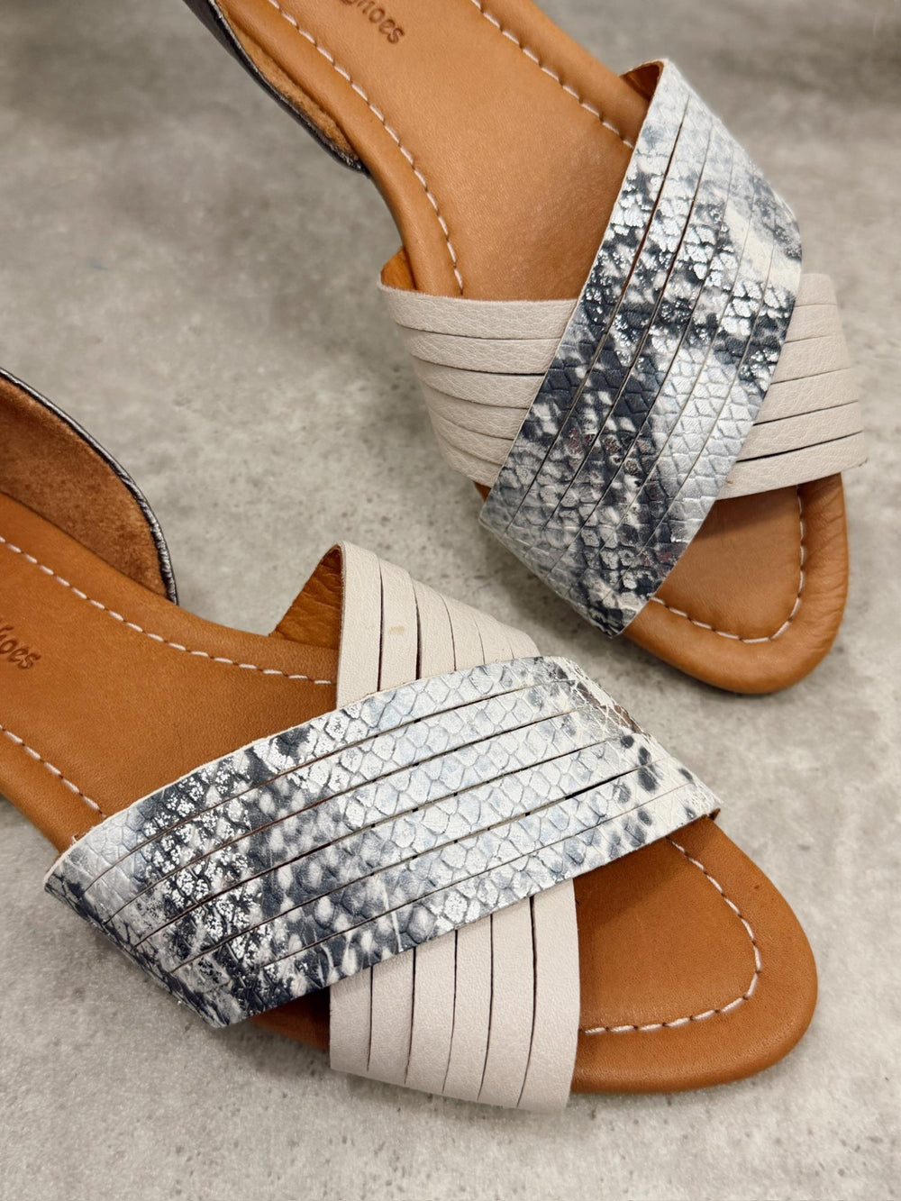 Kožne sandale - baletanke G473 - ATO SHOES - SNAKE - BEŽ - GRAFIT