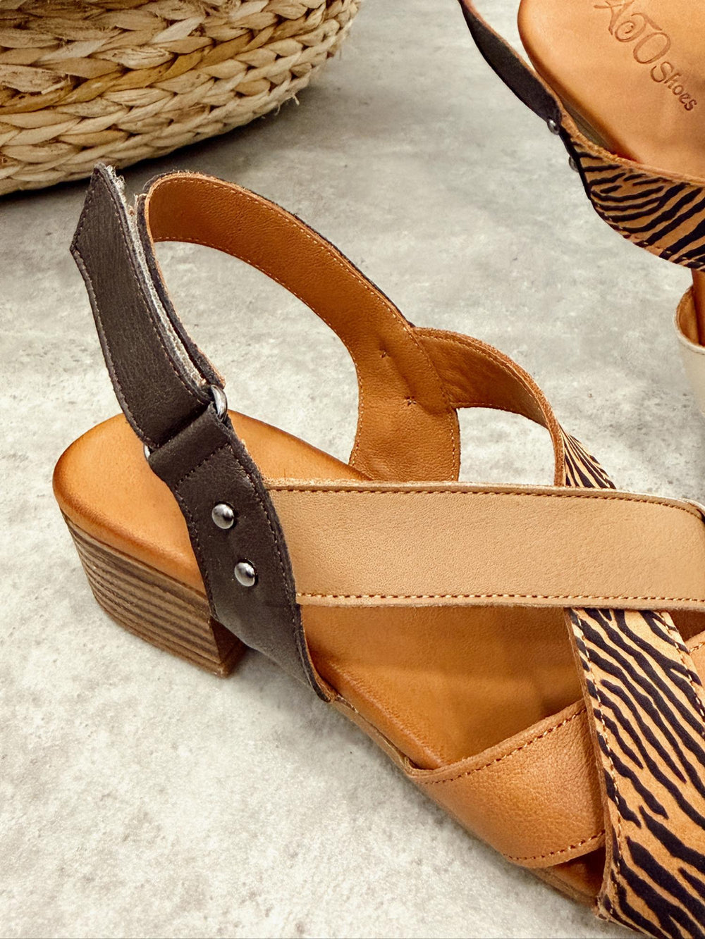 Kožne sandale G469 - ATO SHOES - ZEBRA - BEŽ - SMEĐA - KAMEL