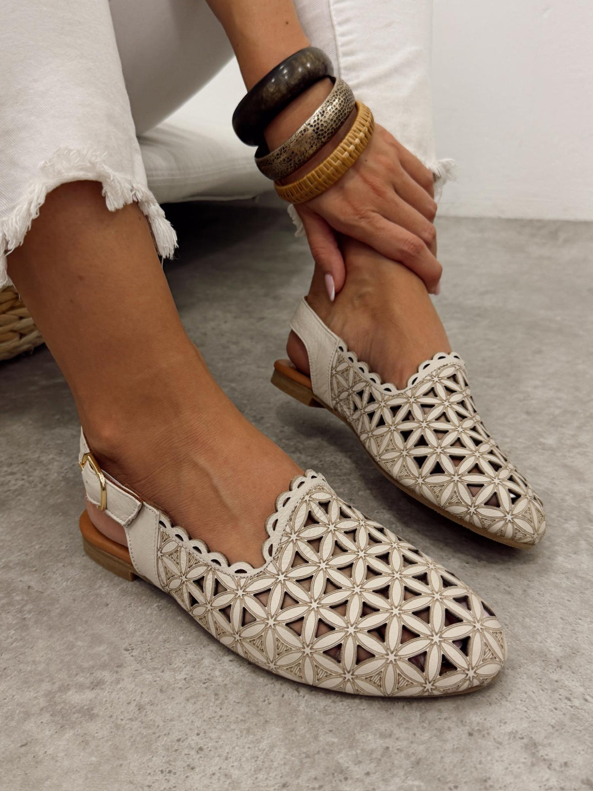 Kožne sandale - baletanke G461 - ATO SHOES - rupičaste - BEŽ