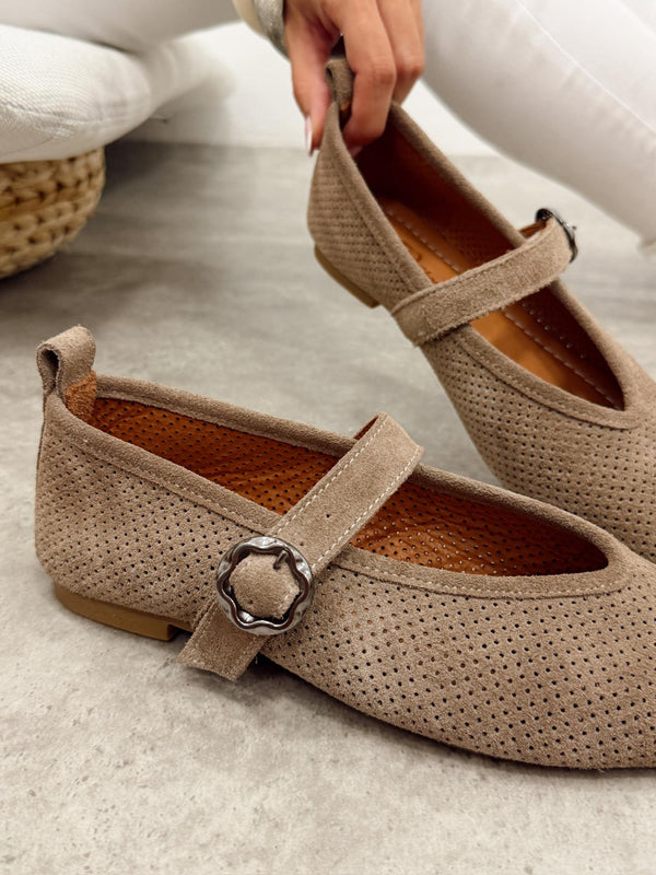 Kožne cipele - baletanke G467 - ATO SHOES - rupičaste - TAMNO BEŽ