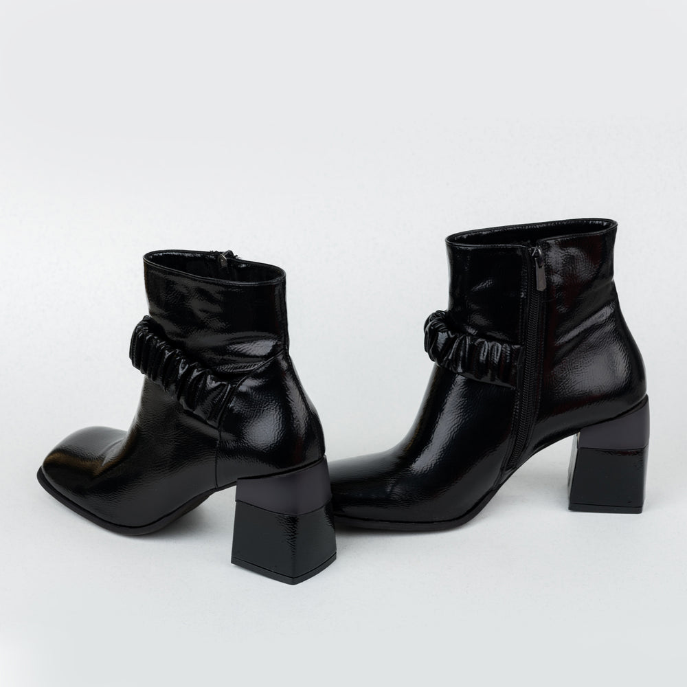 Ženske gležnjače B489 - CRNA
