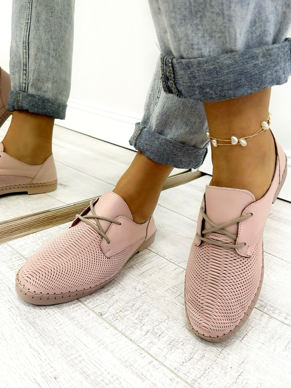 Kožne ravne cipele D634 - SHOELACE - ROZA