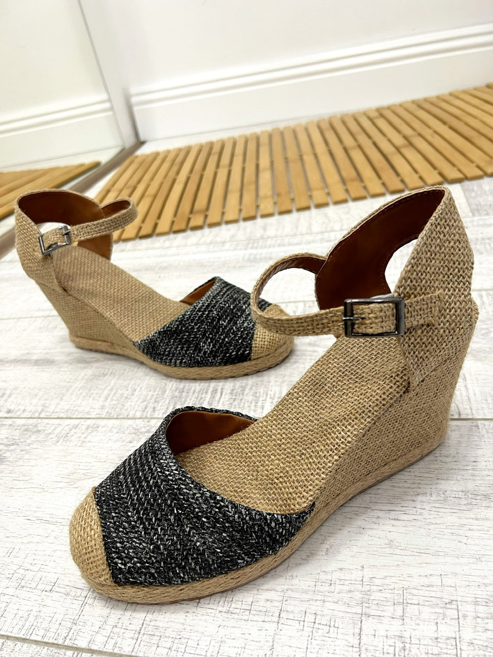 Ženske espadrile D794 - NA KOPČANJE - CRNA