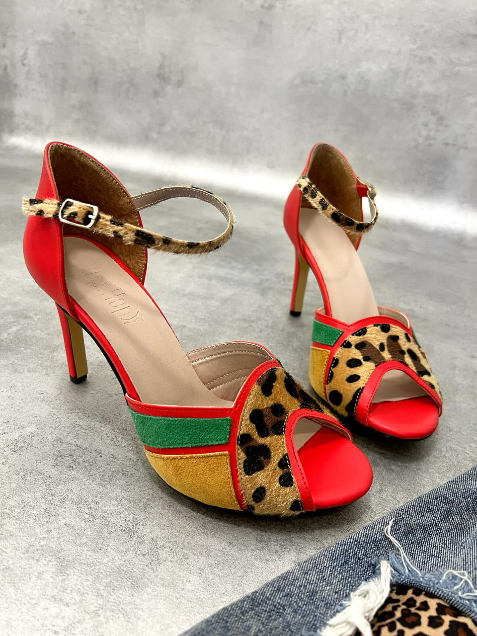 Ženske sandale D704 - NA KOPČANJE - LEOPARD - ŽUTA - ZELENA - CRVENA