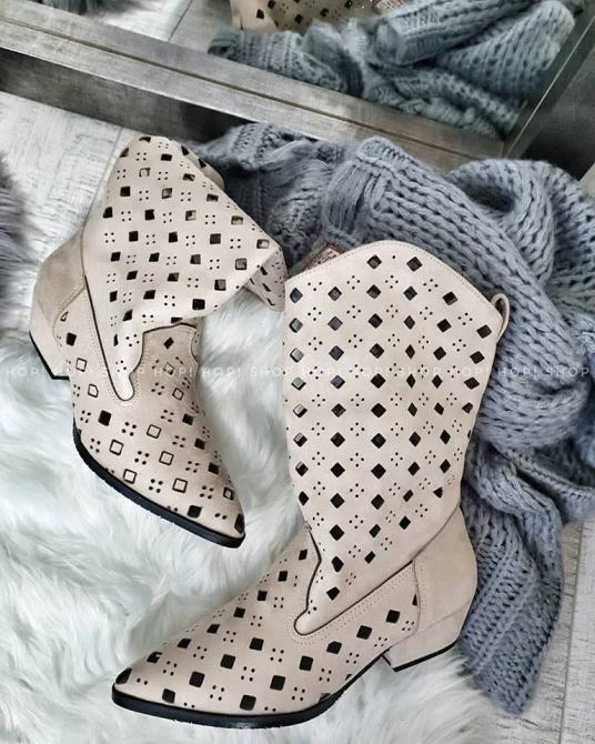 **RUPIČASTE ČIZME - BEŽ