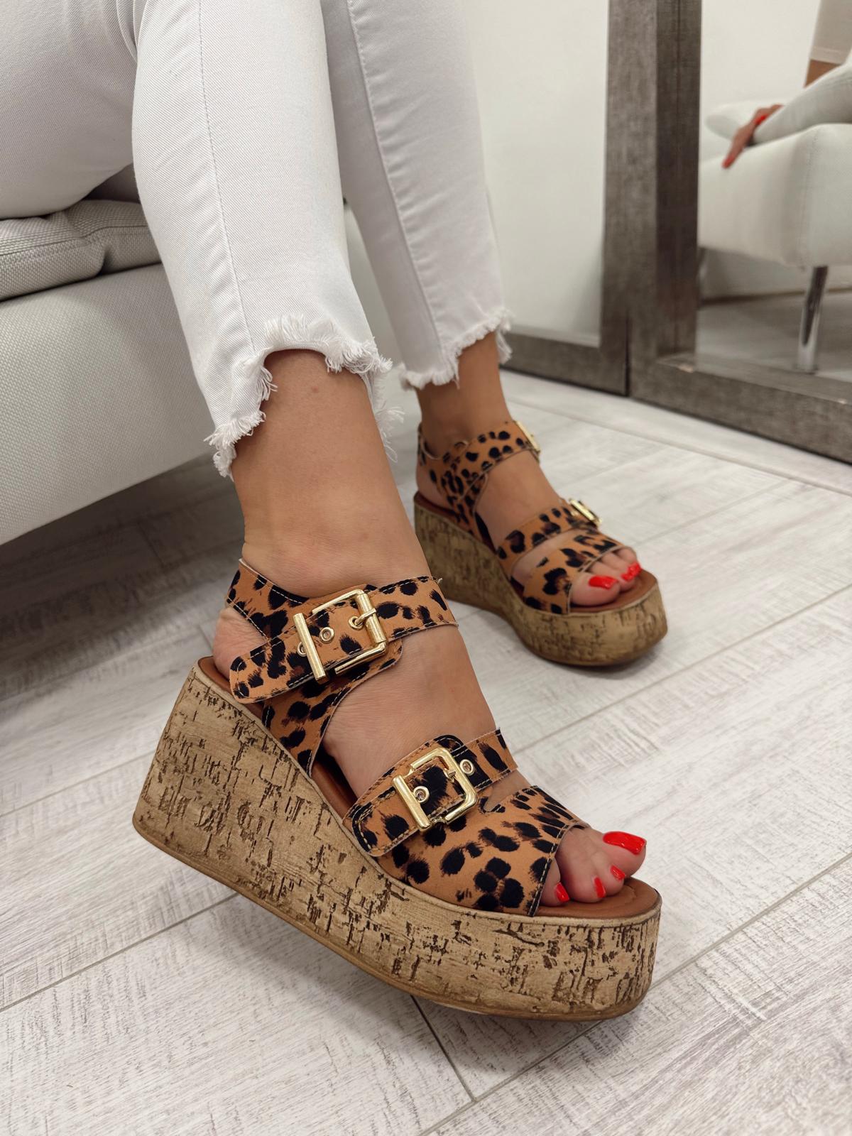 Ženske sandale F013 - NA PLATFORMU - KAMEL - LEOPARD