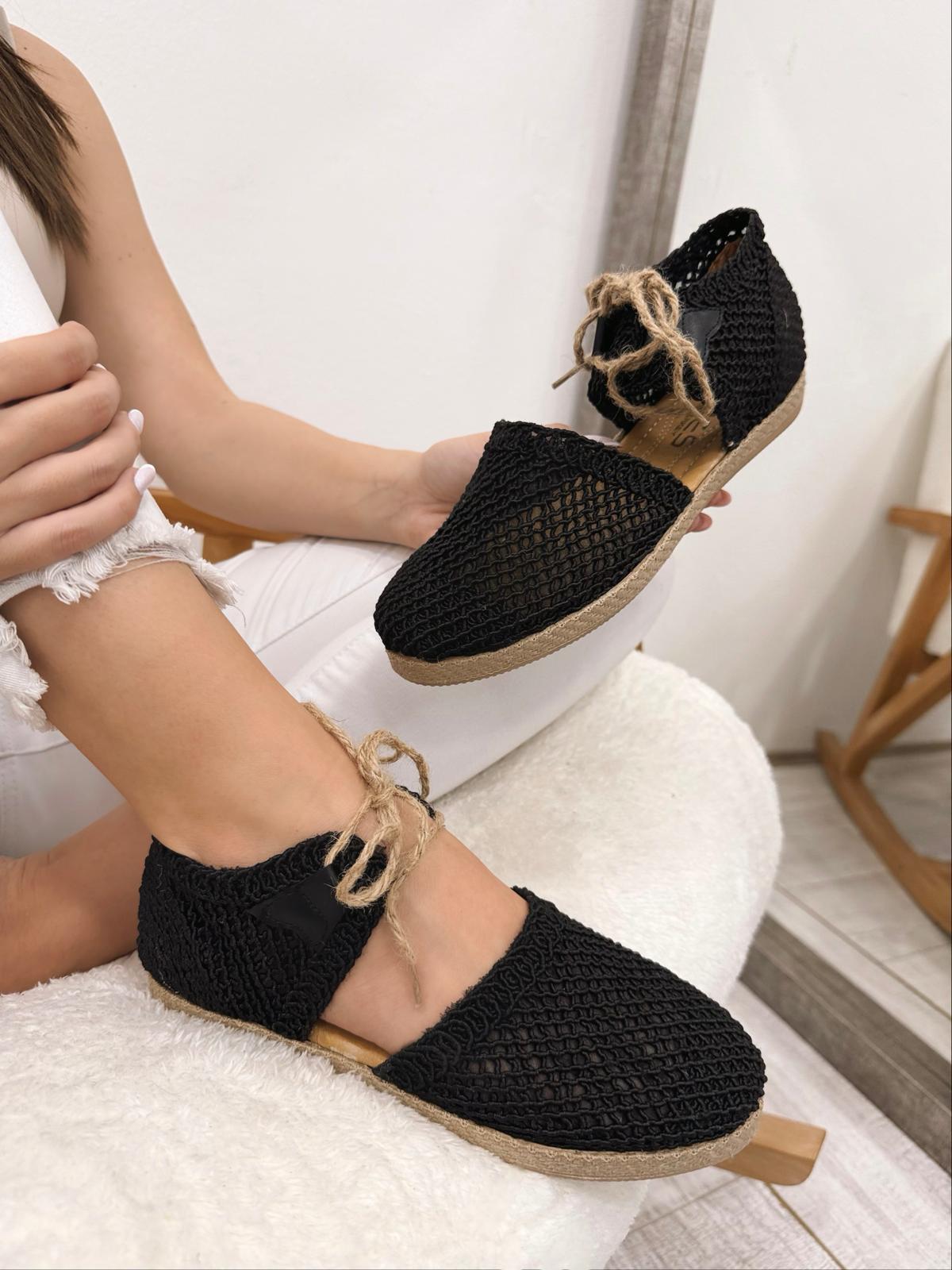 Ženske espadrile F145 - SA VEZOM - CRNA