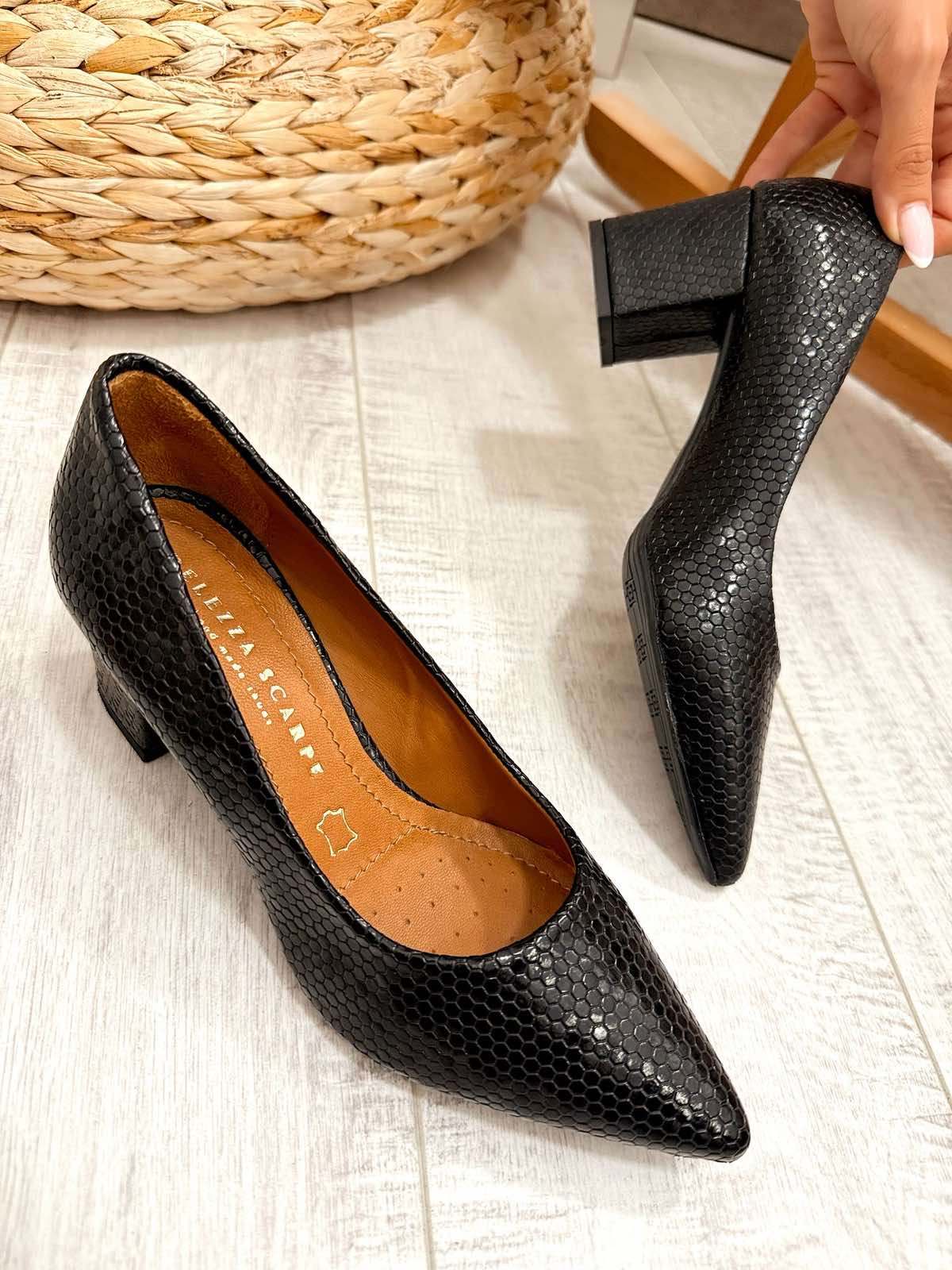 Kožne štikle F332 - BELEZZA SCARPE - CRNA