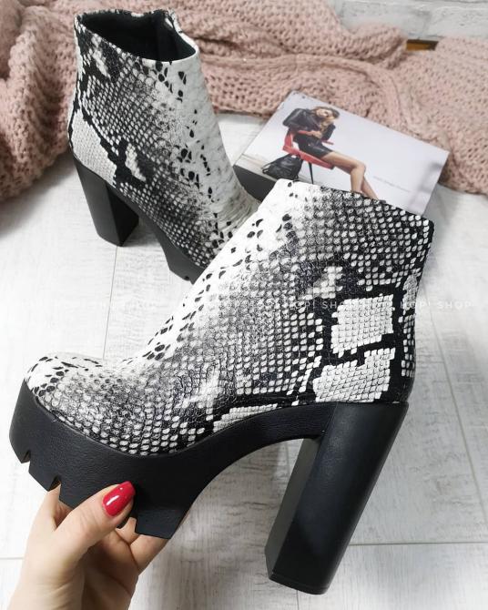 **SNAKE PRINT POLUČIZME SA PLATFORMOM NA DEBLJU ŠTIKLU - CRNO/BELE
