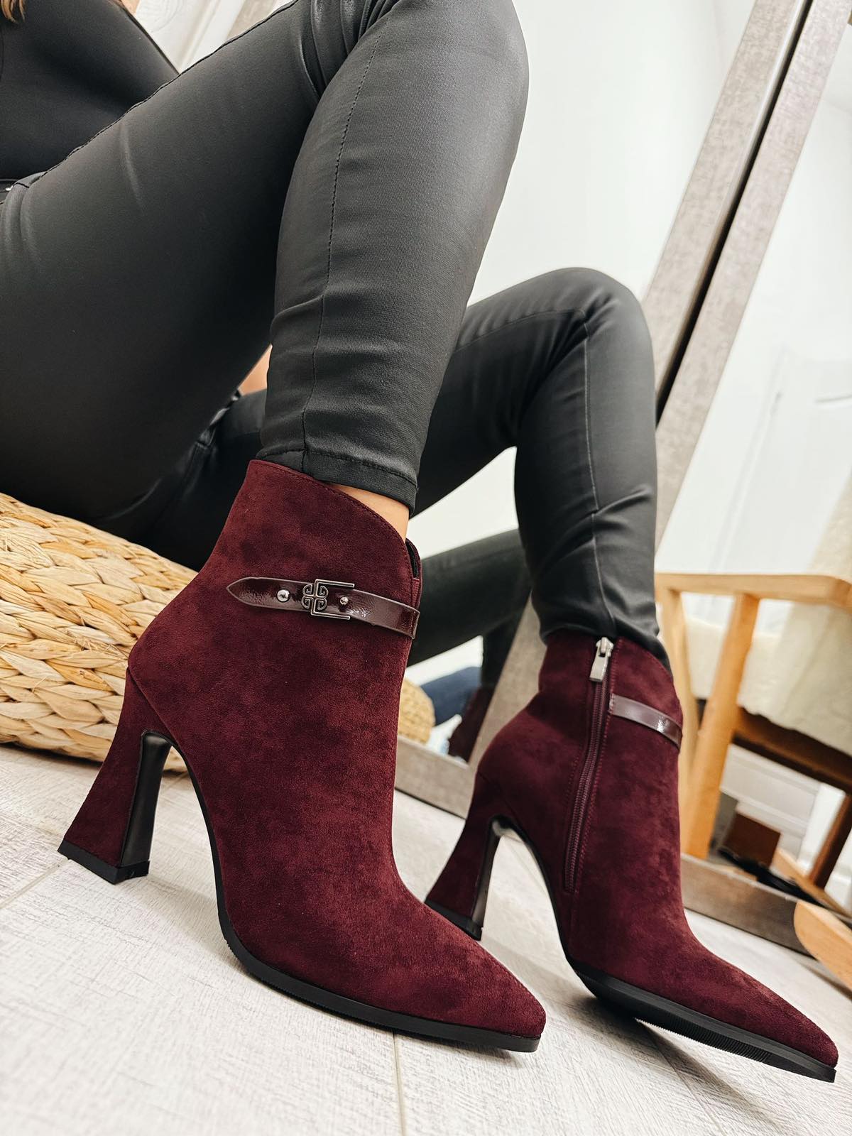 Ženske polučizme F504 - BORDO
