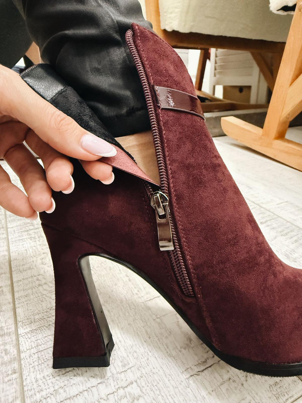 Ženske polučizme F504 - BORDO