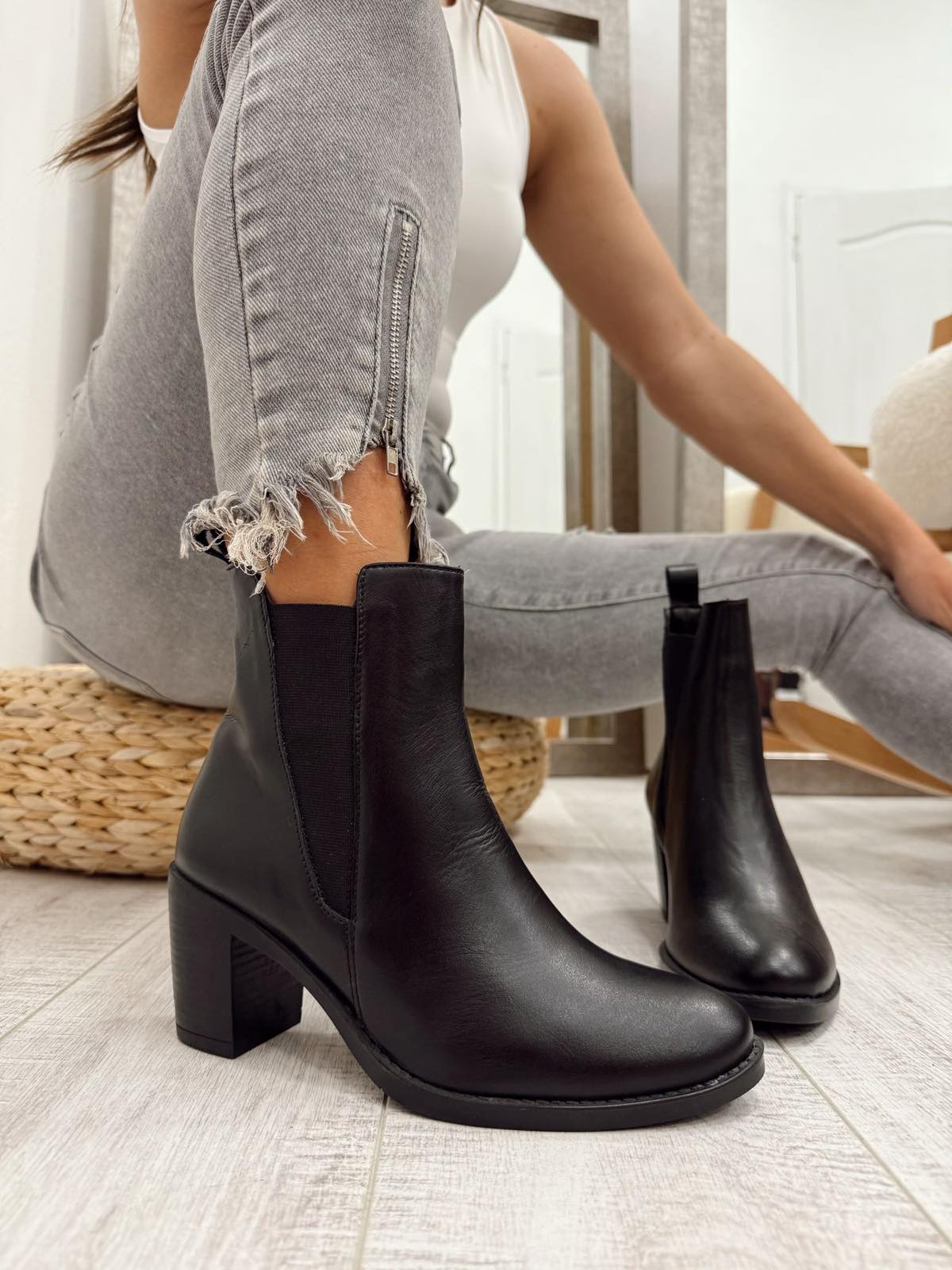 Kožne polučizme F591 - BELEZZA SCARPE - CRNA
