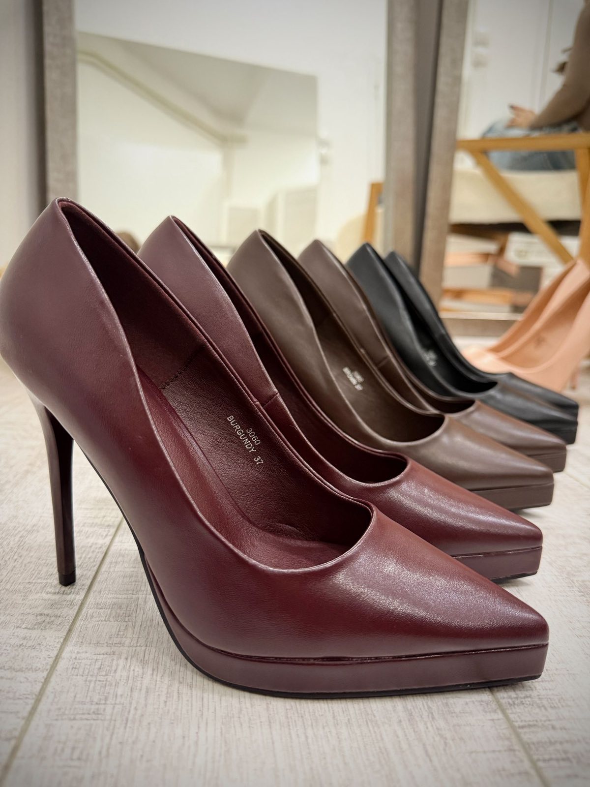 Štikle F799 - BORDO