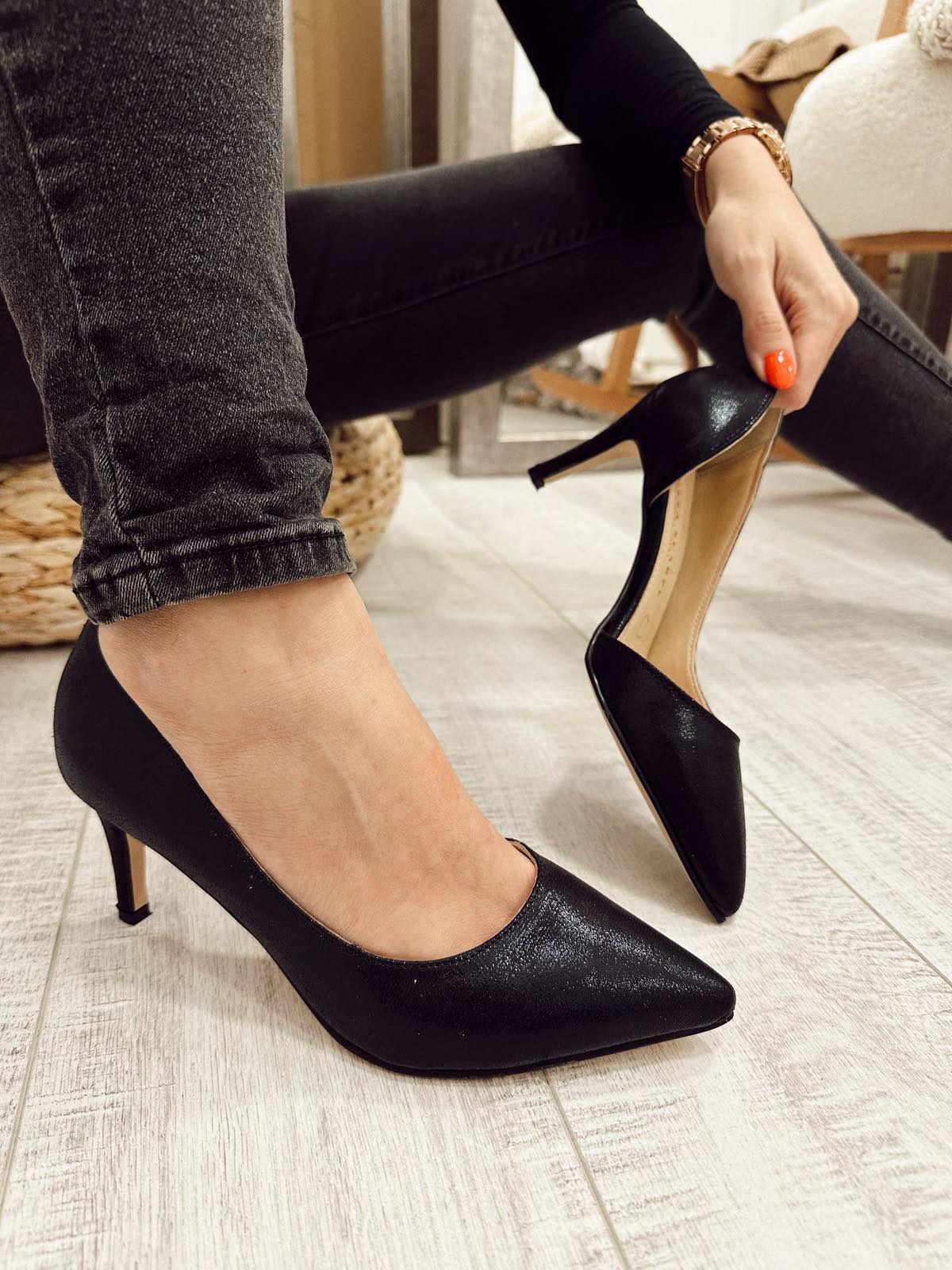 Kožne štikle F335 - BELEZZA SCARPE - CRNA