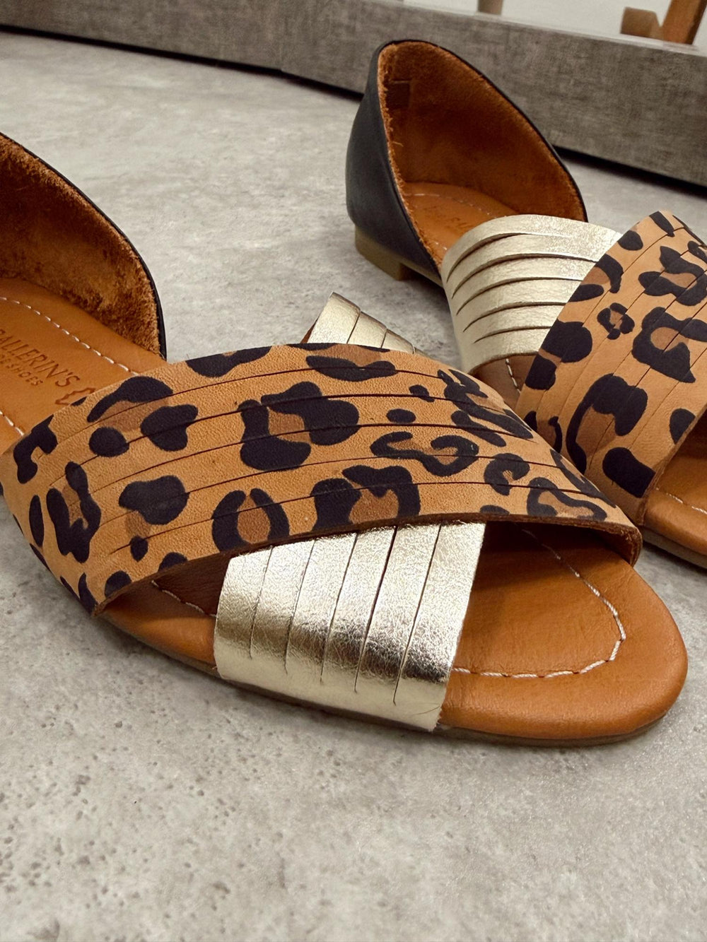 Kožne ravne sandale - baletanke G198 - LOVE BALLERIN'S - LEOPARD - CRNA