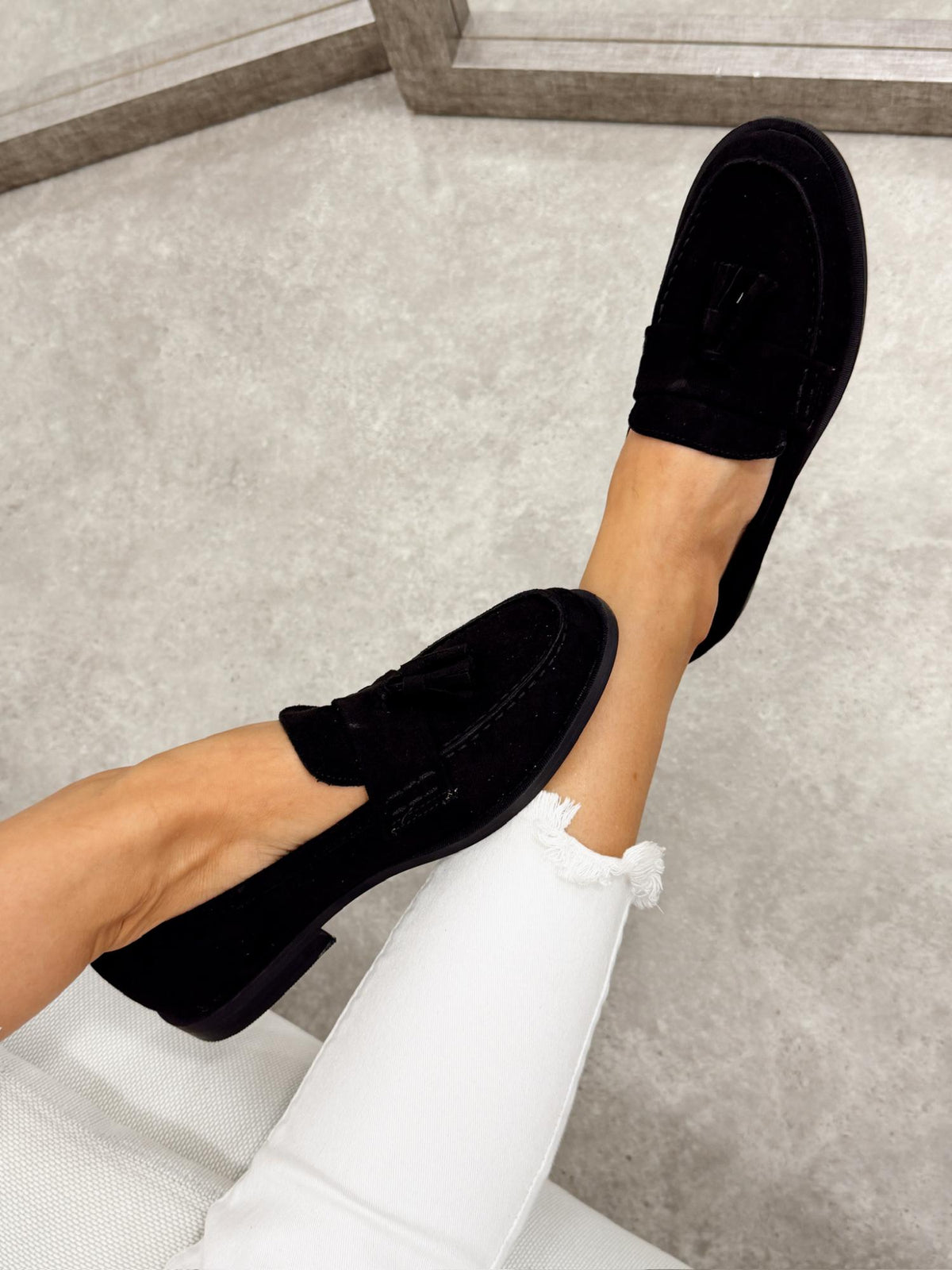 Ženske cipele - mokasine G281 - sa ukrasom - CRNA