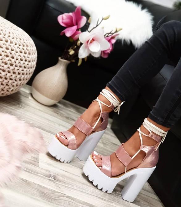 SANDALE NA DEBLJU ŠTIKLU I PLATFORMU NA VEZIVANJE - ROSE GOLD