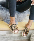 LEOPARD SANDALE SA ĐONOM OD JUTE