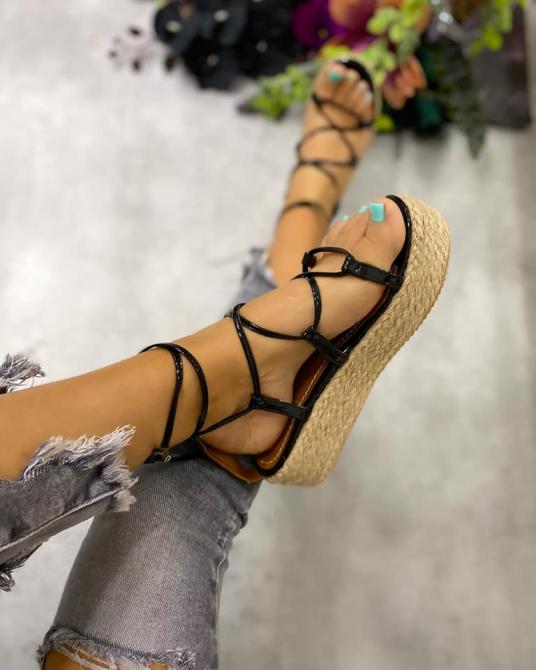 GLADIJATORKE SA ĐONOM OD JUTE - CRNE