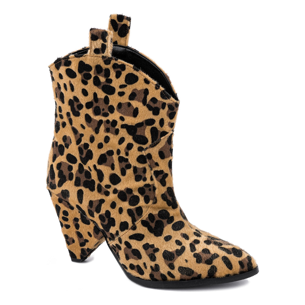LEOPARD POLUČIZME NA DEBLJU ŠTIKLU
